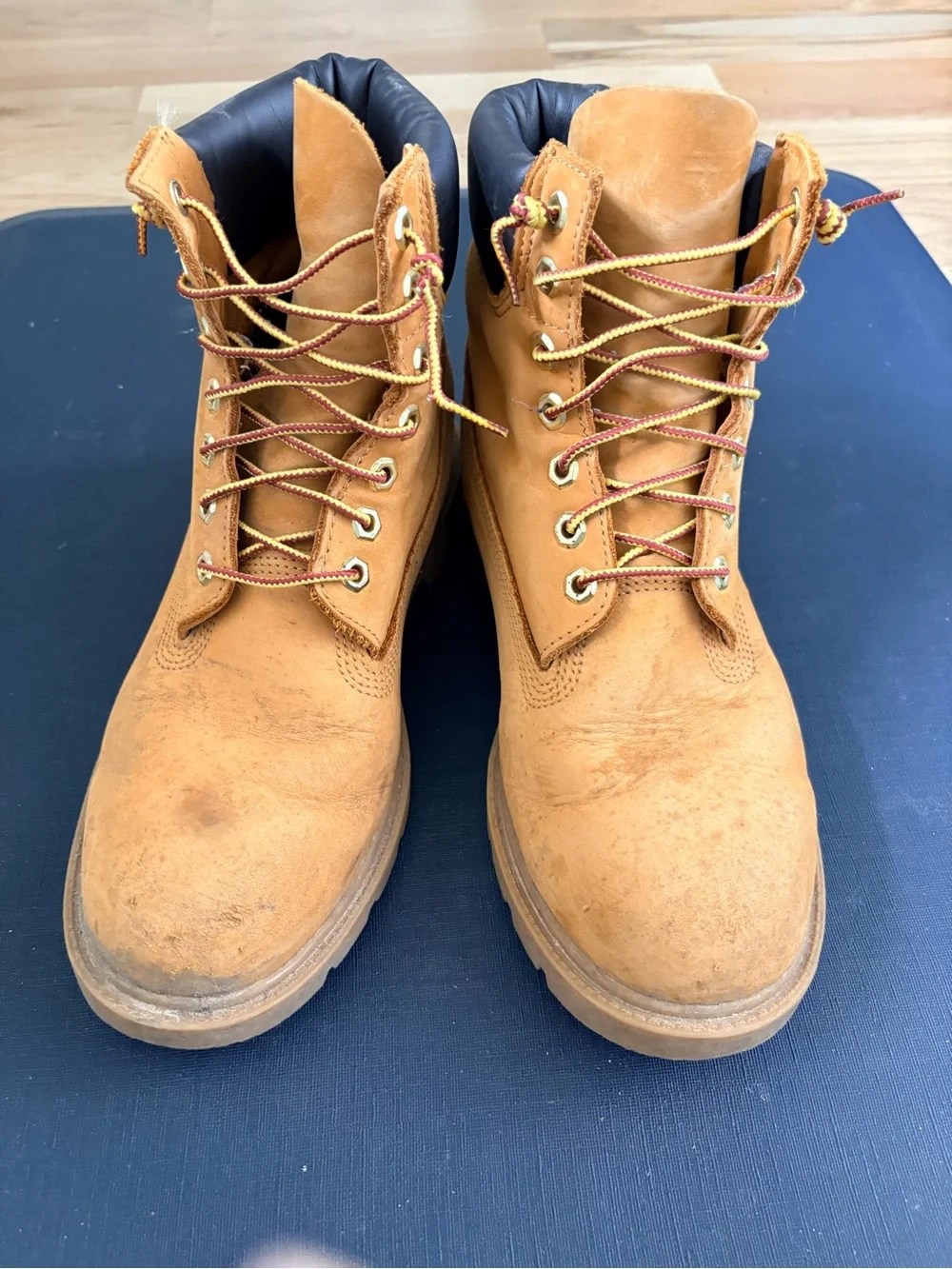 Timberland Classic Plain Toe Lace Up Waterproof Boots men's size 8.5